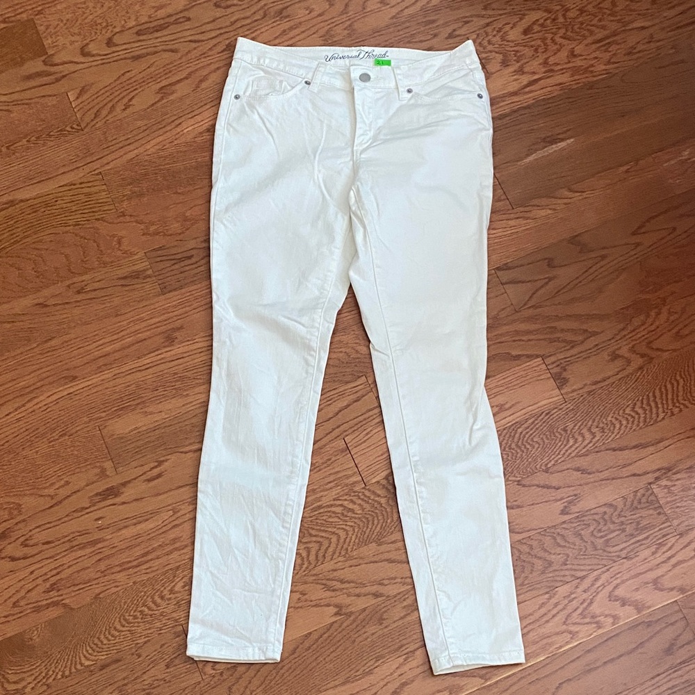 Universal Thread White Denim Jeans 2/26
